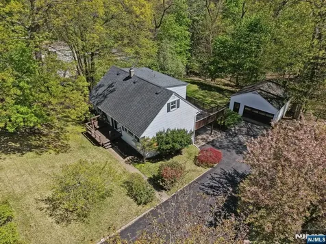 75 W Oakland Avenue Oakland NJ 07436