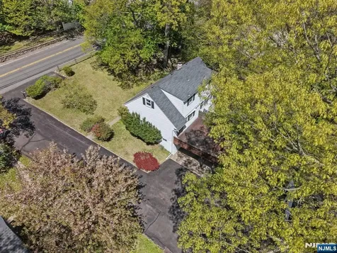 75 W Oakland Avenue Oakland NJ 07436