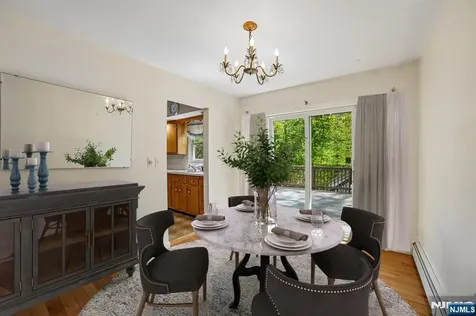 75 W Oakland Avenue Oakland NJ 07436