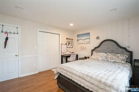 298 Nedellec Drive Saddle Brook NJ 07663