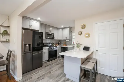 298 Nedellec Drive Saddle Brook NJ 07663