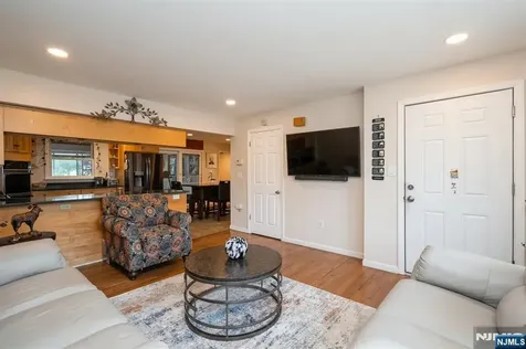 298 Nedellec Drive Saddle Brook NJ 07663