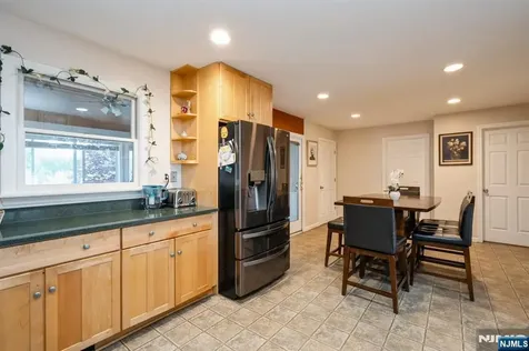 298 Nedellec Drive Saddle Brook NJ 07663