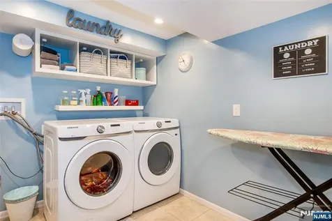 24 Lennon Place Clifton NJ 07013