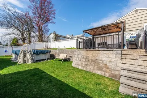 24 Lennon Place Clifton NJ 07013