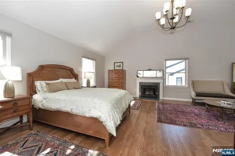 540 Burlington Street Paramus NJ 07652