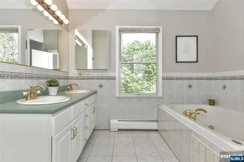 540 Burlington Street Paramus NJ 07652