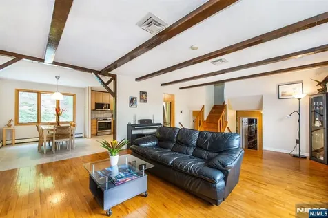 24 Molinari Drive Wanaque NJ 07465