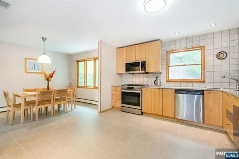 24 Molinari Drive Wanaque NJ 07465