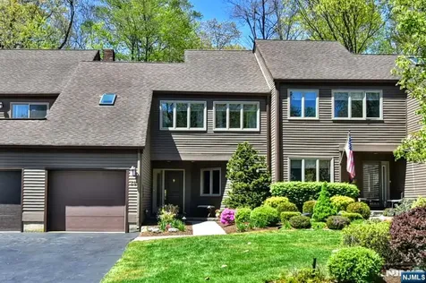 30 N Bayard Lane Mahwah NJ 07430