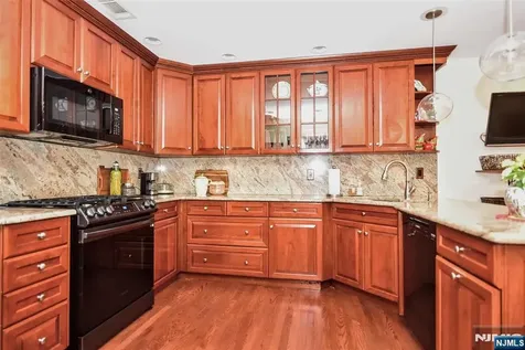 30 N Bayard Lane Mahwah NJ 07430