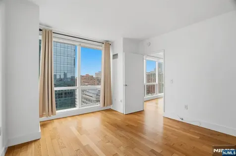 77 Hudson Street Jersey City NJ 07302