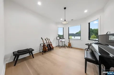 4 Wedgehill Lane Montvale NJ 07645