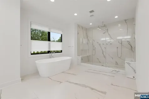 4 Wedgehill Lane Montvale NJ 07645