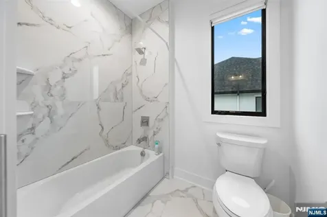 4 Wedgehill Lane Montvale NJ 07645