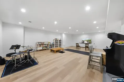 4 Wedgehill Lane Montvale NJ 07645