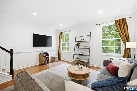 204 Swathmore Drive Nutley NJ 07110
