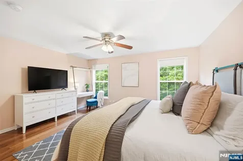 204 Swathmore Drive Nutley NJ 07110