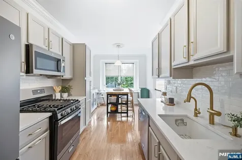 204 Swathmore Drive Nutley NJ 07110
