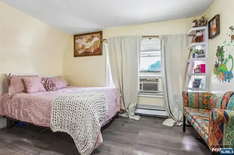 268 Halsted Street East Orange NJ 07018