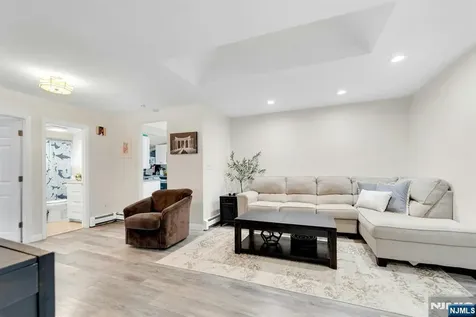 31 Roome Street Lincoln Park Borough NJ 07035