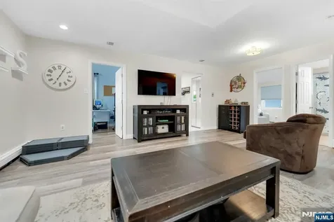 31 Roome Street Lincoln Park Borough NJ 07035
