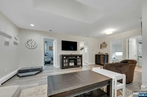 31 Roome Street Lincoln Park Borough NJ 07035