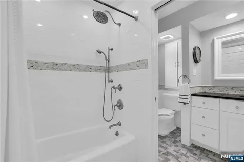 152 Long Hill Road Little Falls NJ 07424