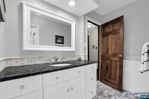 152 Long Hill Road Little Falls NJ 07424