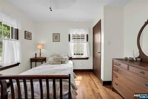 152 Long Hill Road Little Falls NJ 07424