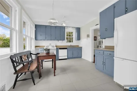 152 Long Hill Road Little Falls NJ 07424