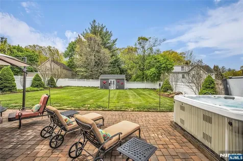 152 Long Hill Road Little Falls NJ 07424