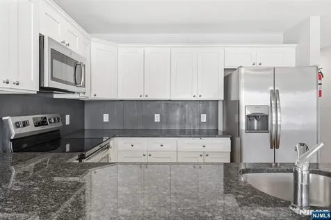 262 2nd Avenue Newark NJ 07107