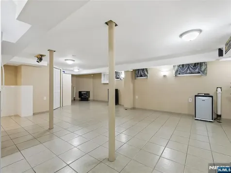768 25th Street Paterson NJ 07504