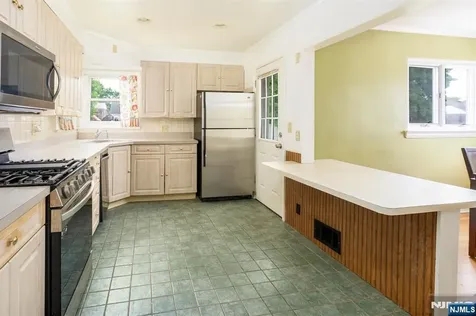 441 Blanchard Terrace Hackensack NJ 07601