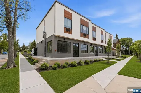 850 Broad Avenue Ridgefield NJ 07657