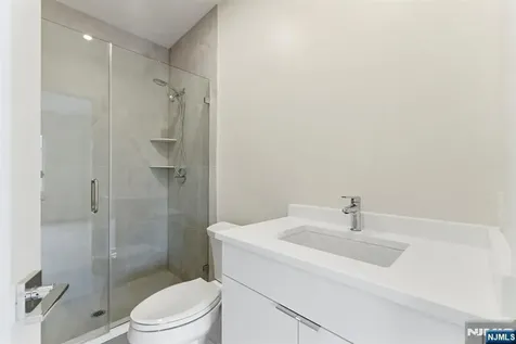 850 Broad Avenue Ridgefield NJ 07657