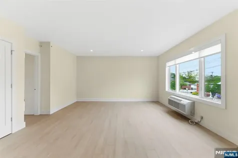 850 Broad Avenue Ridgefield NJ 07657