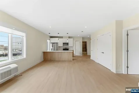 850 Broad Avenue Ridgefield NJ 07657