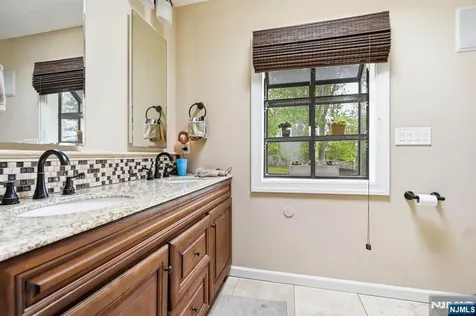 46 Wierimus Lane Hillsdale NJ 07642