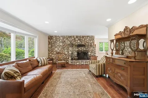 46 Wierimus Lane Hillsdale NJ 07642