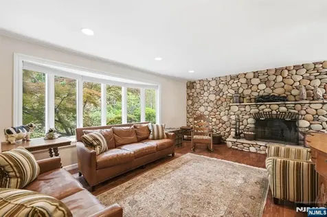 46 Wierimus Lane Hillsdale NJ 07642