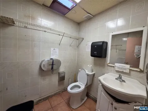 239 Commercial Avenue Palisades Park NJ 07650
