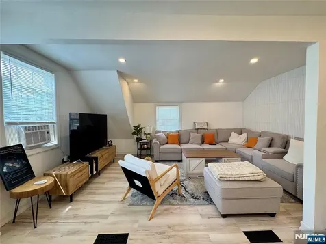 304 Shaler Boulevard Ridgefield NJ 07657