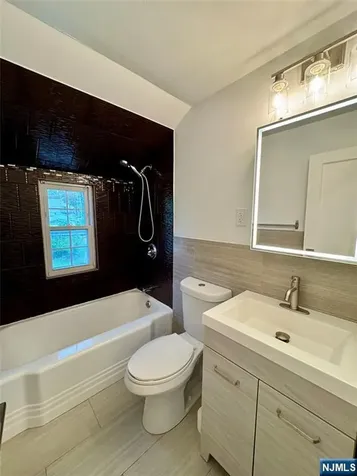 304 Shaler Boulevard Ridgefield NJ 07657