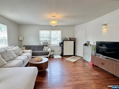 304 Shaler Boulevard Ridgefield NJ 07657