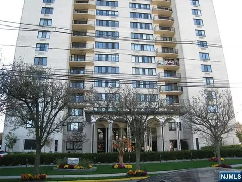 1590 Anderson Avenue Fort Lee NJ 07024
