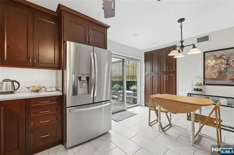 240 Mountain View Drive Mahwah NJ 07430