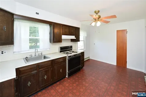 113 Stanley Court North Haledon NJ 07508