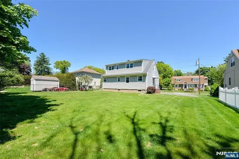 113 Stanley Court North Haledon NJ 07508
